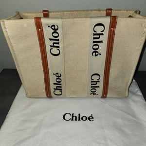 Medium Tote (Woody)
